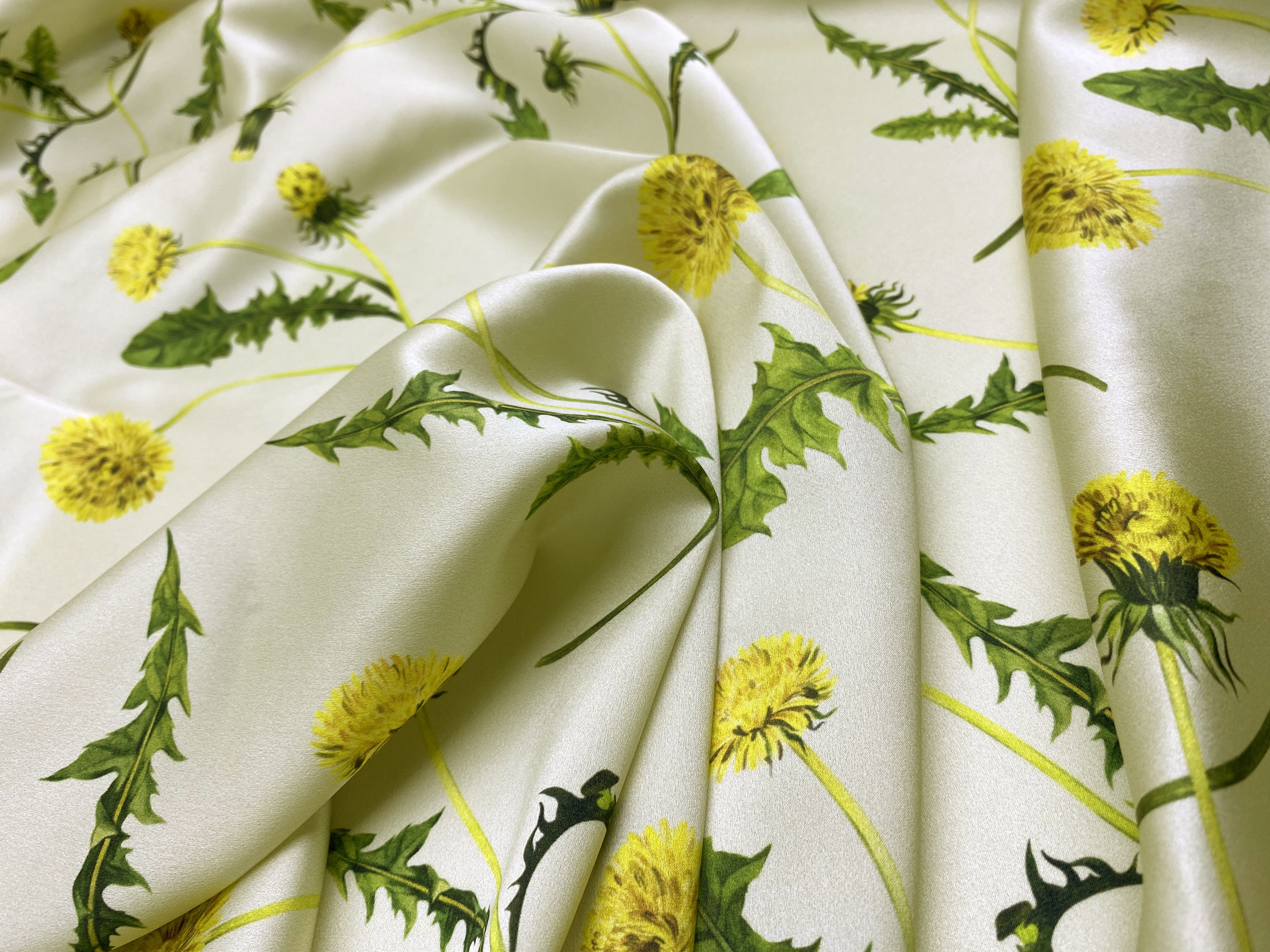 Ткань Атласный Шёлк  бежевого цвета с принтом жёлтые одуванчики 46436 2