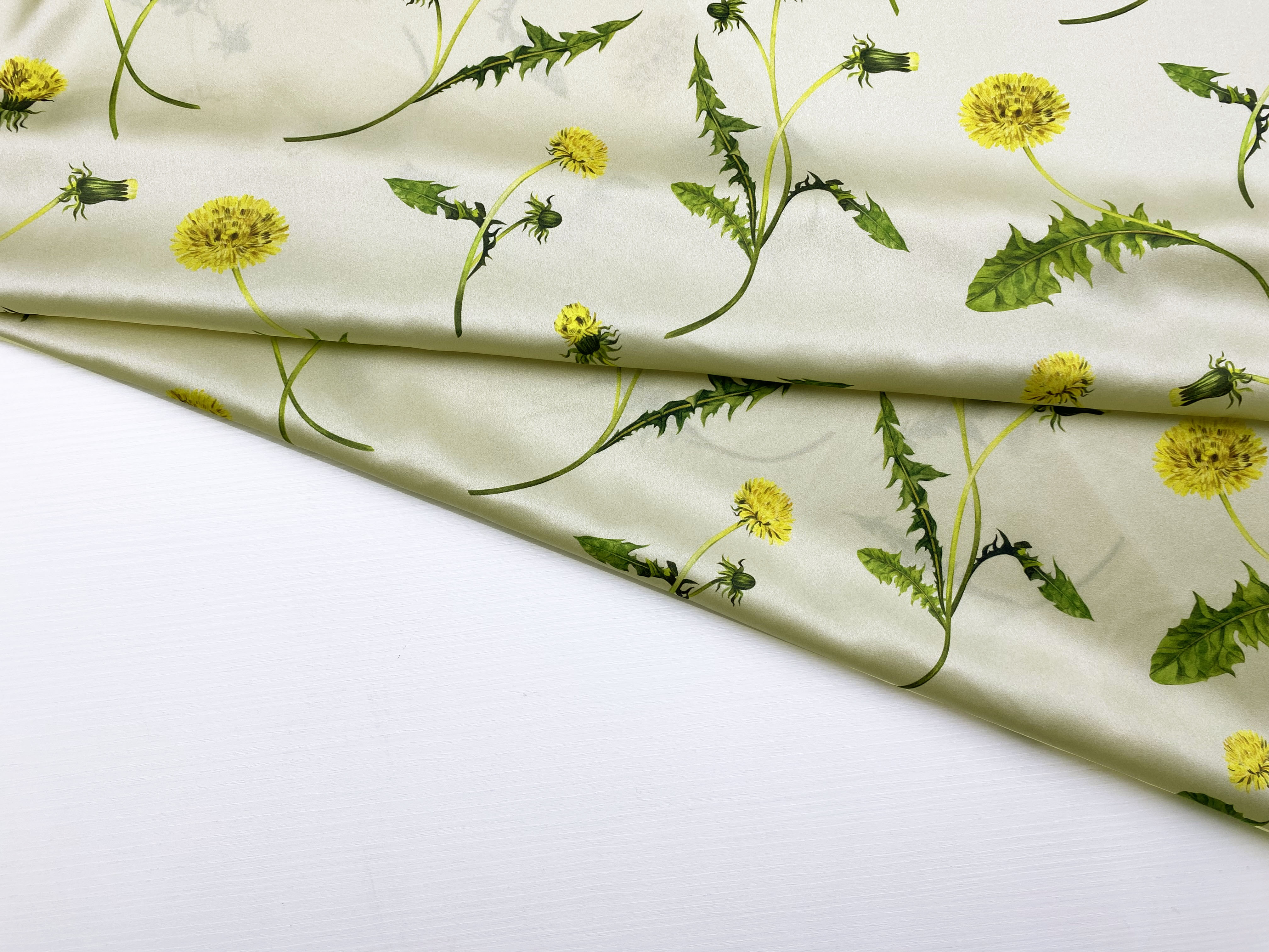 Ткань Атласный Шёлк  бежевого цвета с принтом жёлтые одуванчики 46436 4