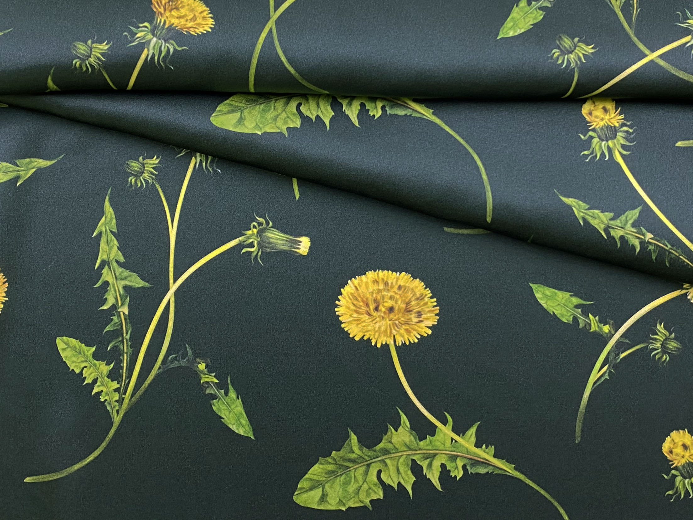 Ткань Атласный Шёлк зелёного цвета с принтом  жёлтые одуванчики  46438 1
