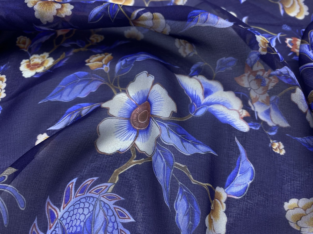 Ткань Шифон синего цвета с принтом  цветы и драконы 24088 2