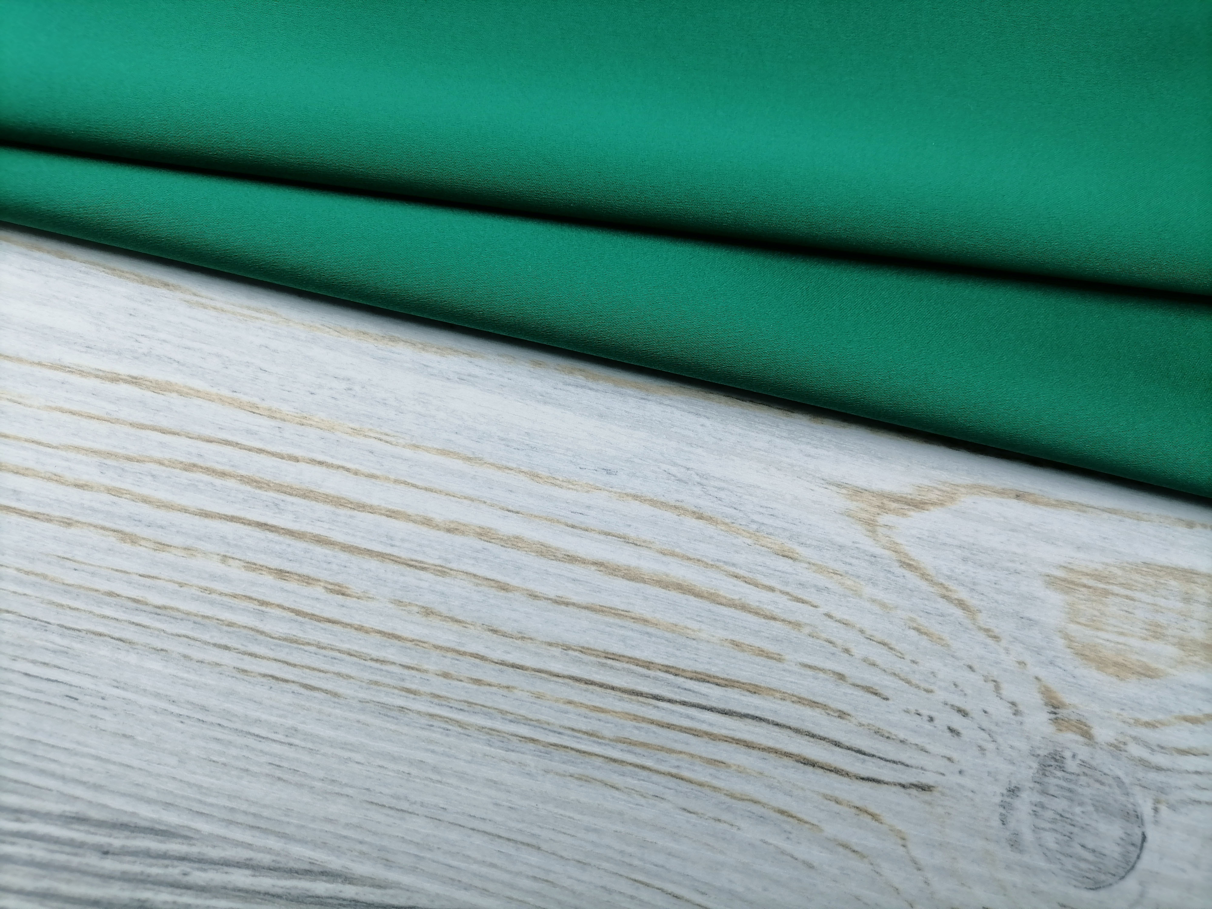 Ткань Атласный Шелк с эластаном  зеленый яркий Италия 42524 3