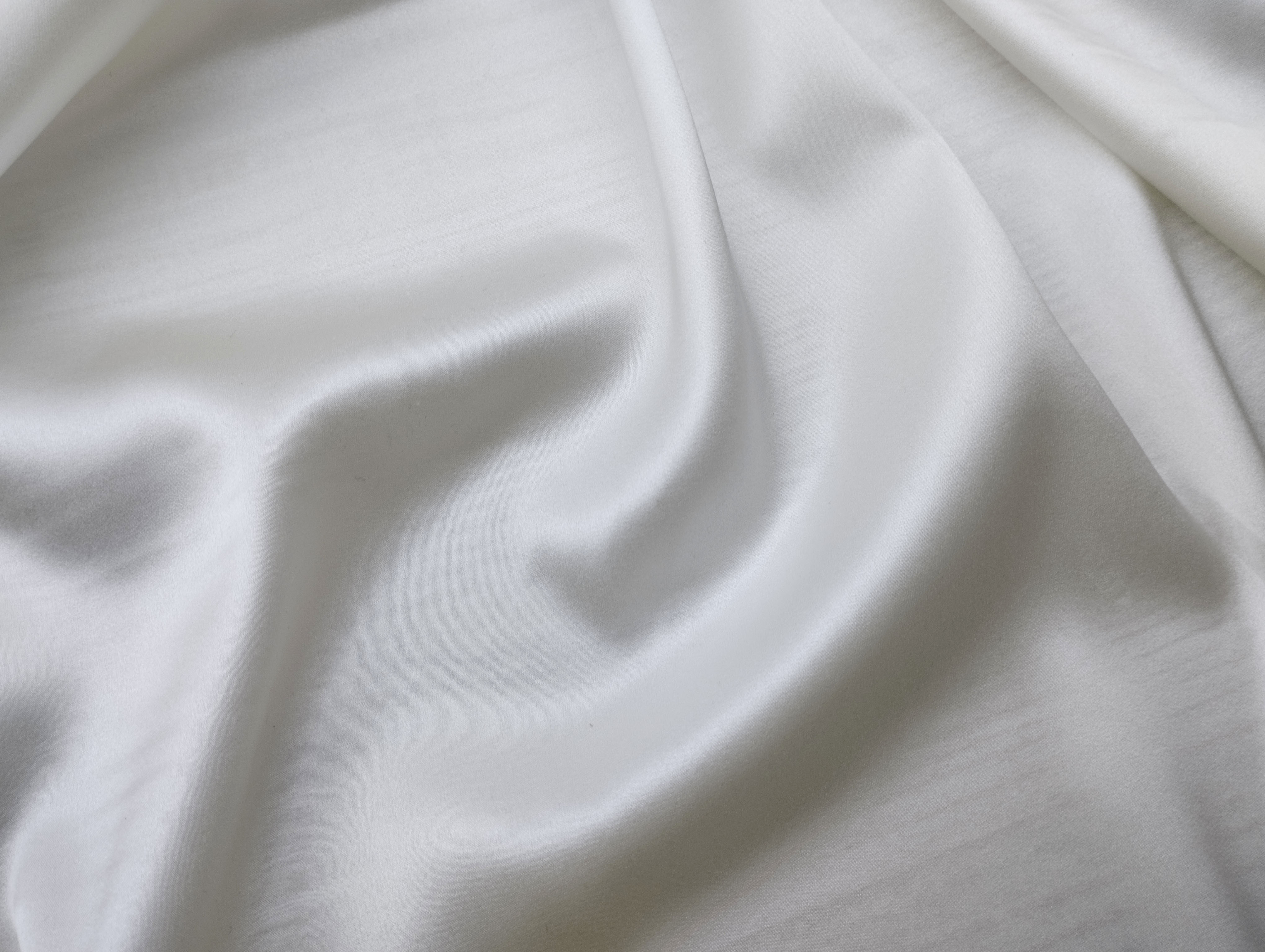 Ткань Атласный шелк с эластаном  молочный Италия  42755 3