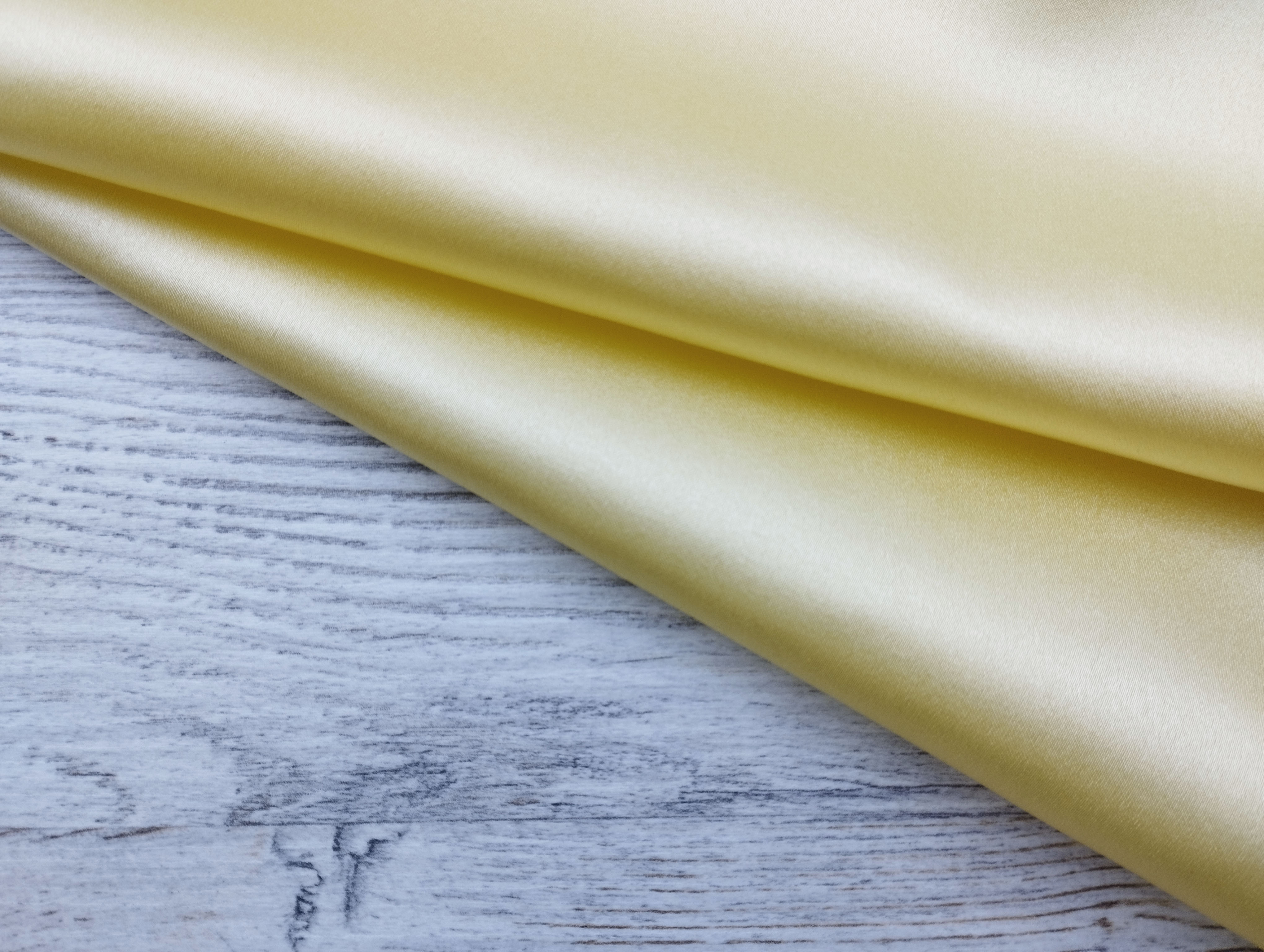 Ткань Атласный Шелк с эластаном  жёлтый светлый Италия 42861 4