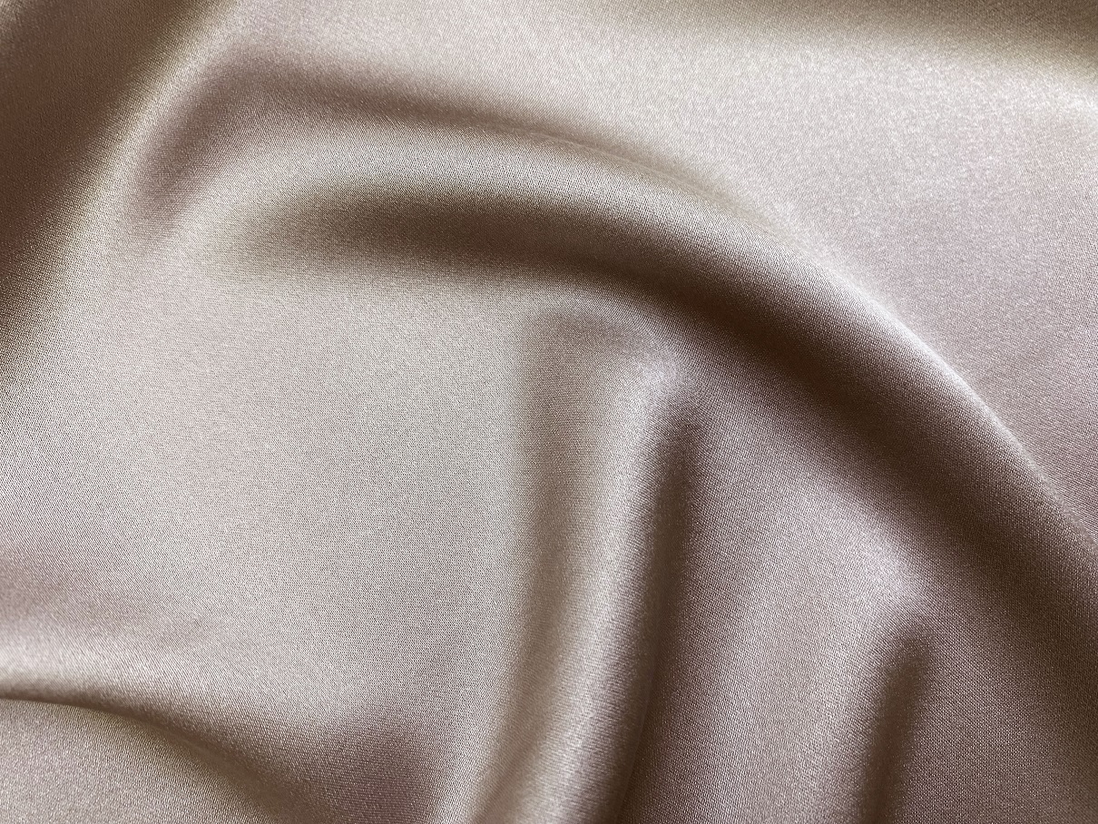 Ткань Атласный Шелк с эластаном  бежево-розовый Италия 46185 3