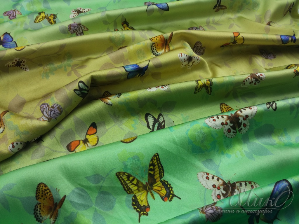 Ткань Шелк зеленый с рисунком бабочки 1