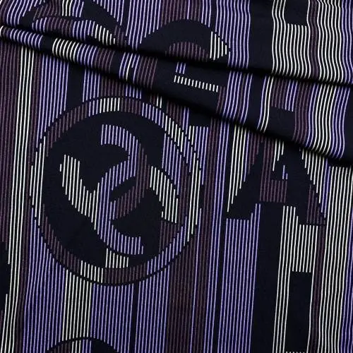 Ткань Трикотаж чёрно-сиреневого цвета  с логотипом  38091