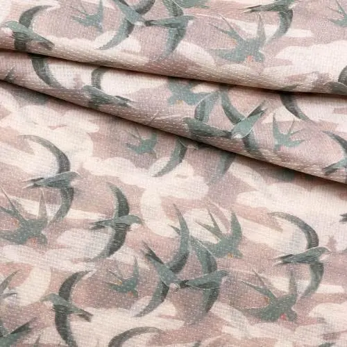 Ткань Вискоза пудрового цвета с принтом ласточки 17408